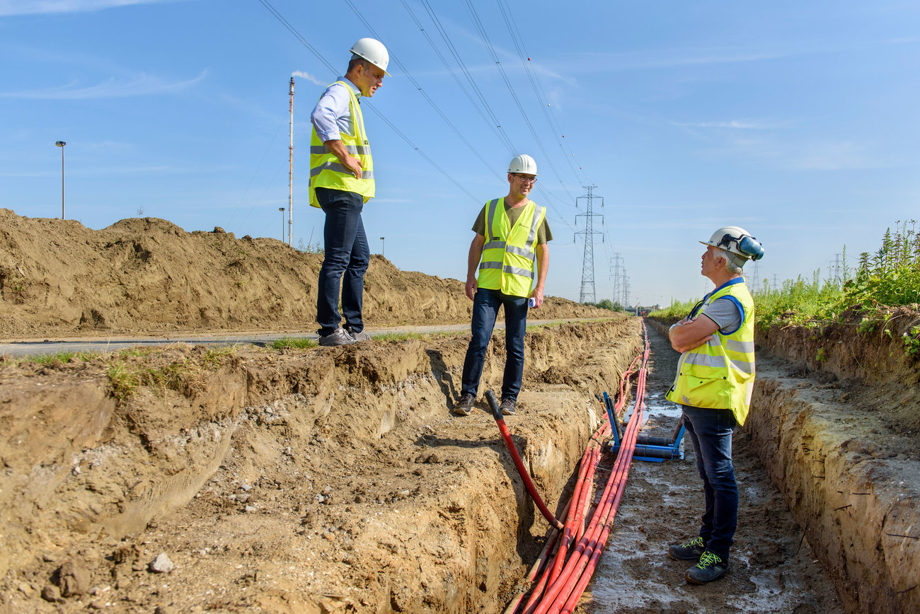 A 2.3-km trench in the port of Antwerp for more green power in Beveren 